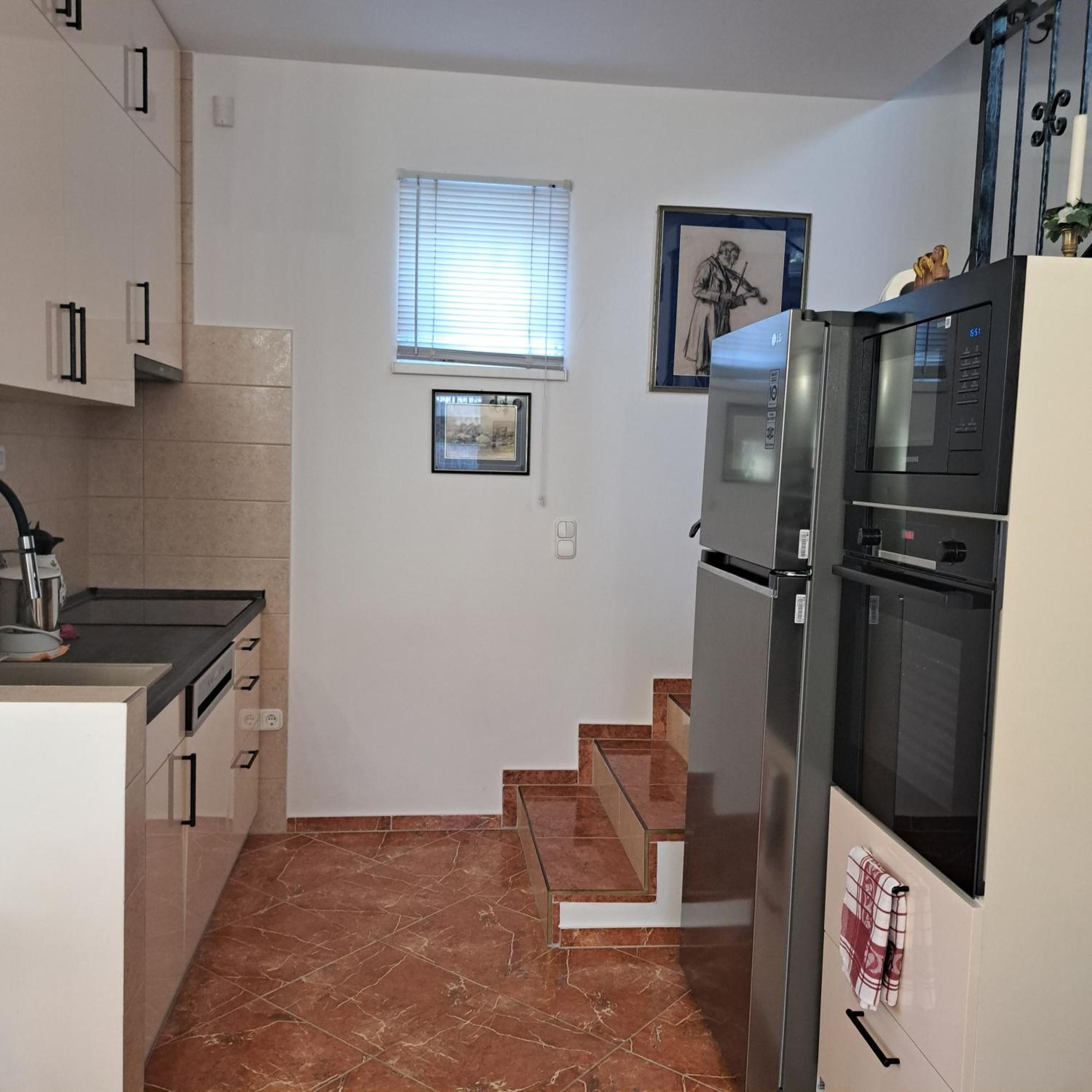 Tavirozsa Apartment บาลาตอนฟุซเฟอ ภายนอก รูปภาพ
