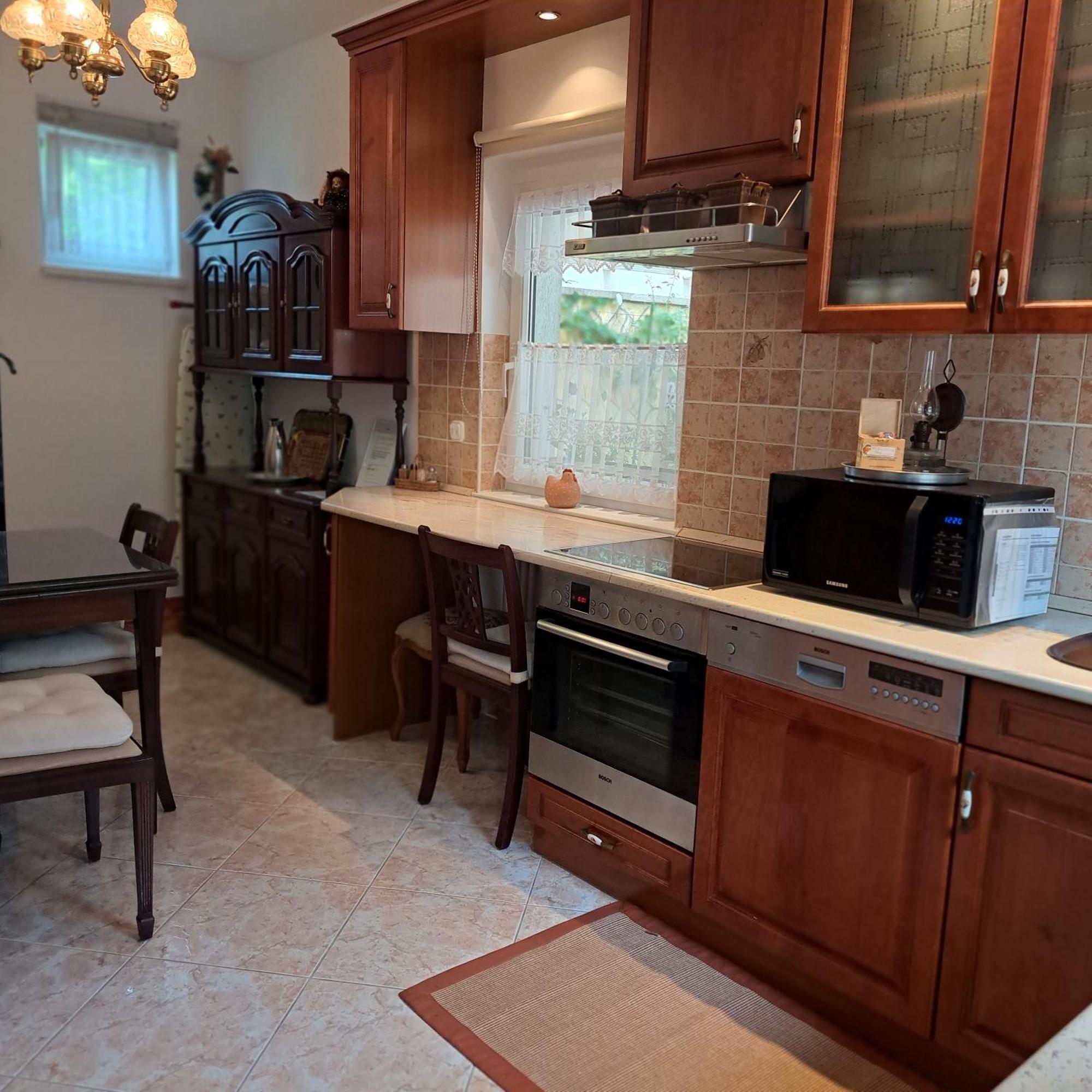 Tavirozsa Apartment บาลาตอนฟุซเฟอ ภายนอก รูปภาพ