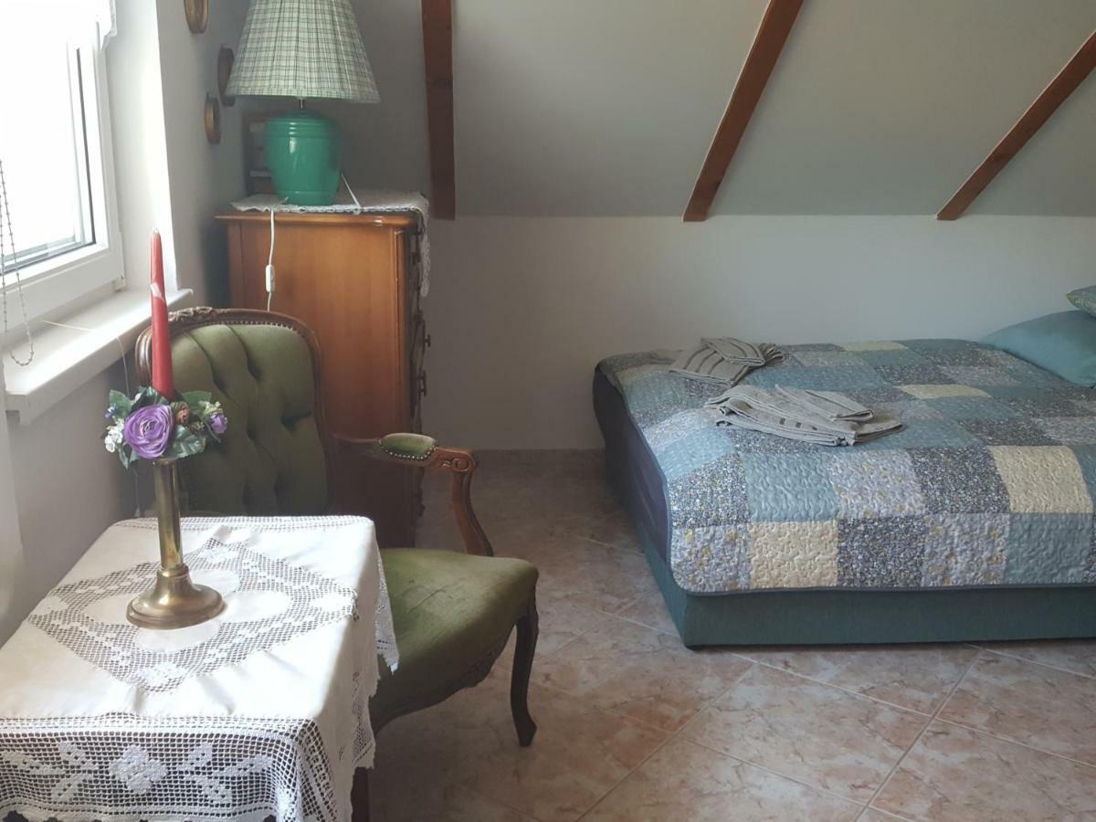 Tavirozsa Apartment บาลาตอนฟุซเฟอ ภายนอก รูปภาพ